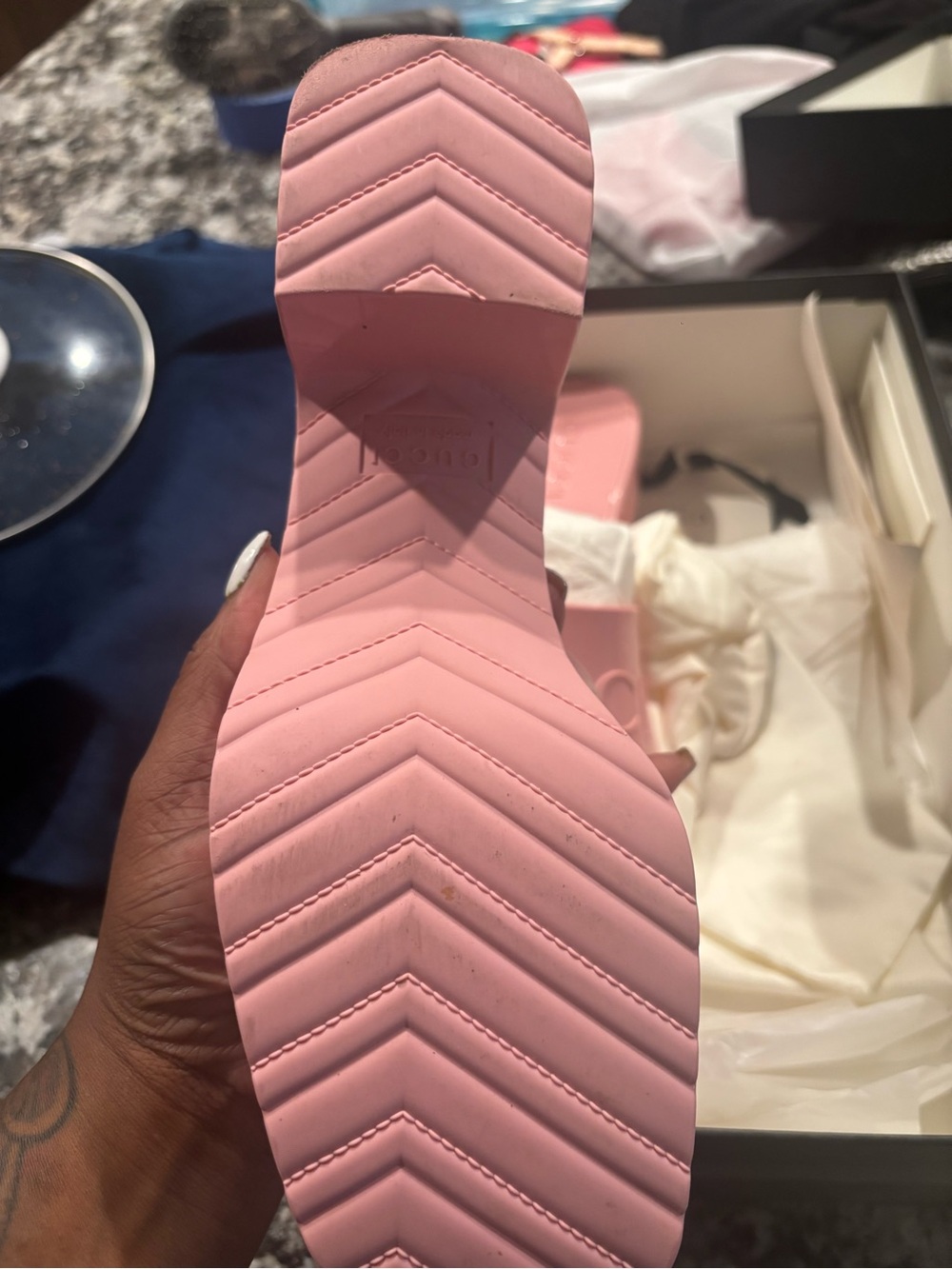 Gucci Pink Embossed Logo Slide Sandals - Picture 2 of 8